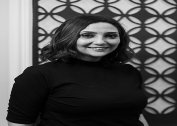 الروائية نورا ناجي الفائزة بجائزة الدولة التشجيعية