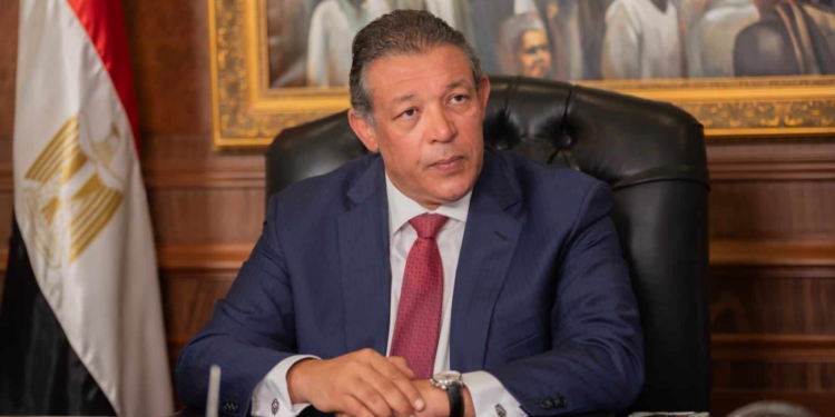 حازم عمر