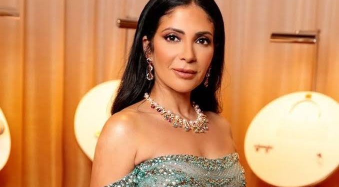 الفنانة منى زكي