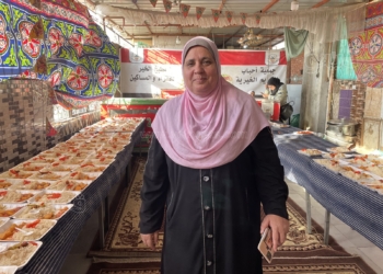 الحاجة عزيزة