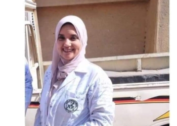 تسنيم عزت طالبة الطب البيطري
