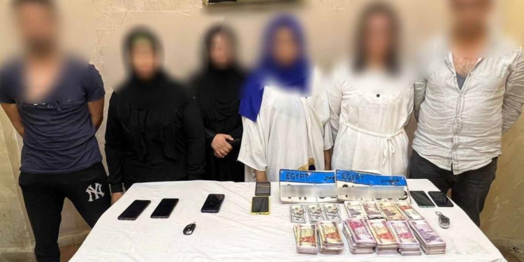 عصابة تجارة العملة بالقاهرة