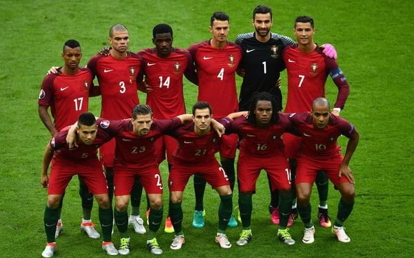 البرتغال بطل يورو 2016