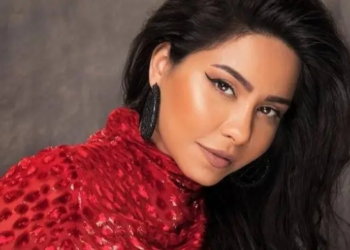 شيرين تتغزل في مدير أعمالها بعيد ميلاده