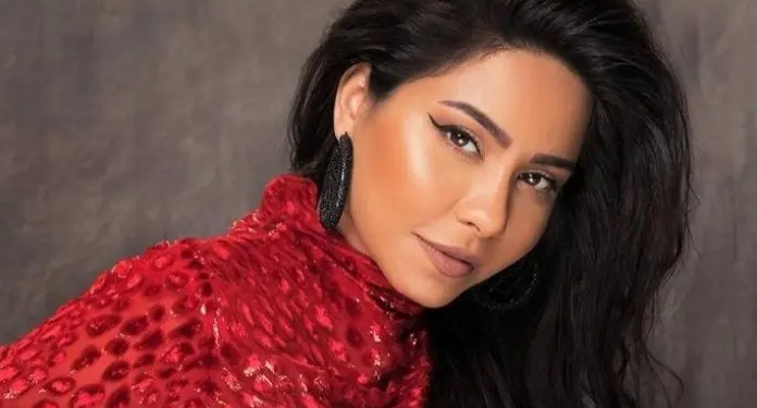 شيرين تتغزل في مدير أعمالها بعيد ميلاده