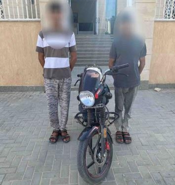 المتهمين بسرقة عامل دليفري
