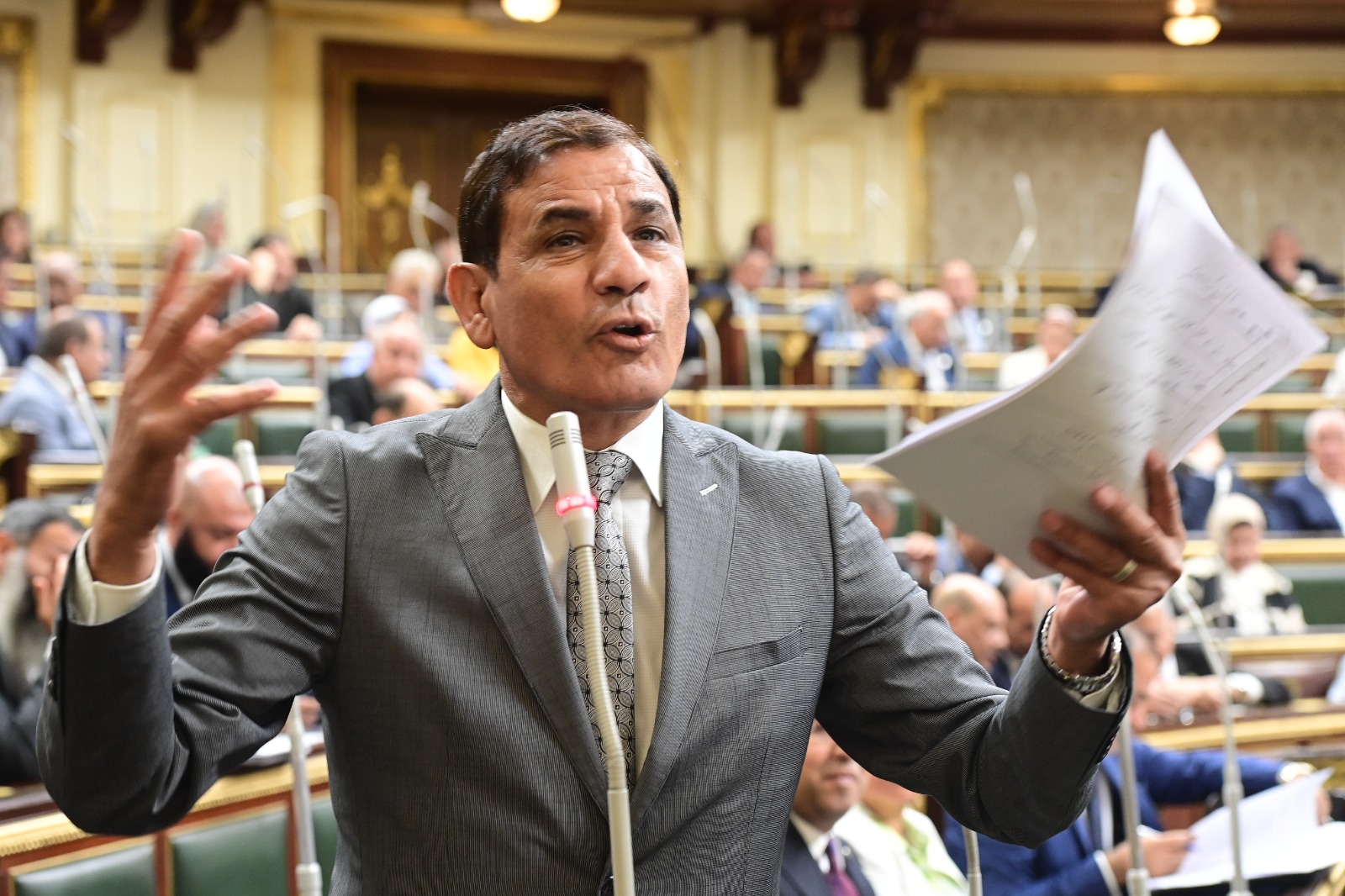 متى استعبدتم الناس وولدتهم أمهاتهم أحرارا».. طرد محمد عبد العليم داود من  جلسة النواب اليوم - موقع الحرية الإخباري