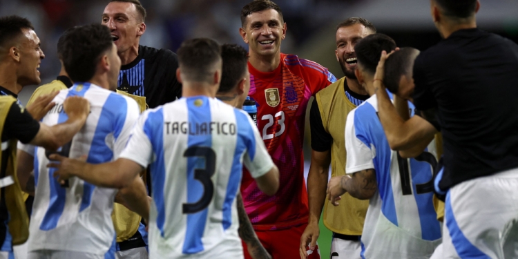 الارجنتين