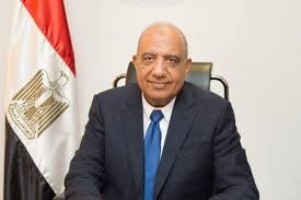 محمود عصمت وزير الكهرباء