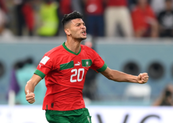 أشرف داري مع منتخب المغرب في كأس العالم 2022