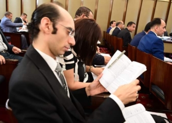 النائب محمد عبد العزيز وكيل لجنة حقوق الإنسان بمجلس النواب
