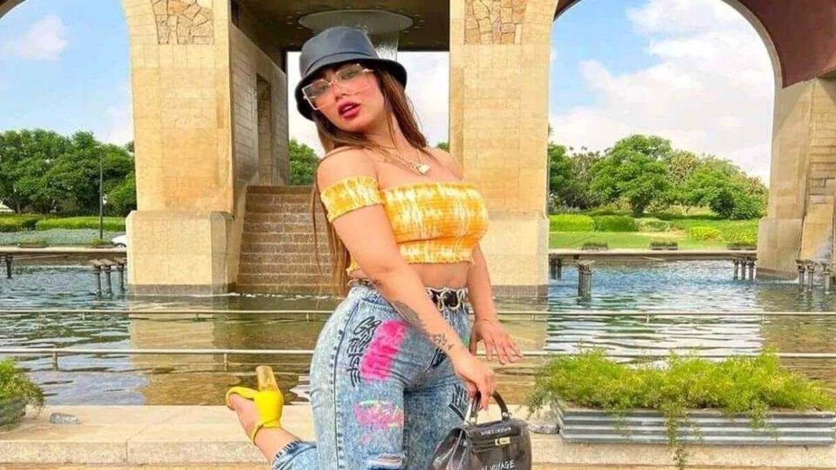 خطيب هدير عبد الرازق