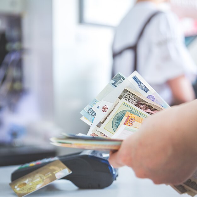 سعر الدينار الكويتي اليوم السبت 26 أكتوبر