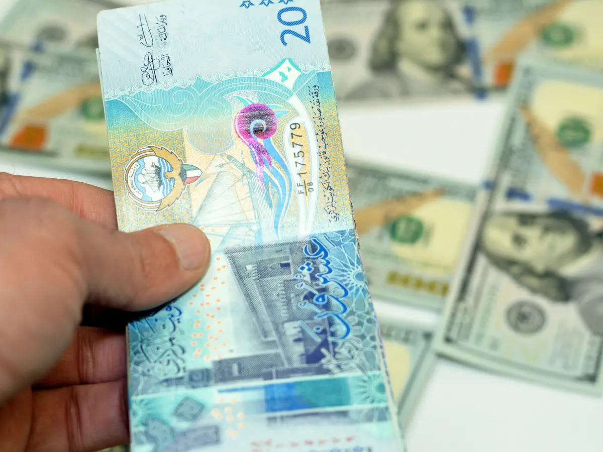 سعر الدينار الكويتي اليوم الإثنين 11 نوفمبر