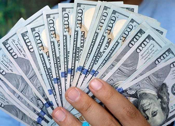 سعر الدولار في البنوك والسوق السوداء 