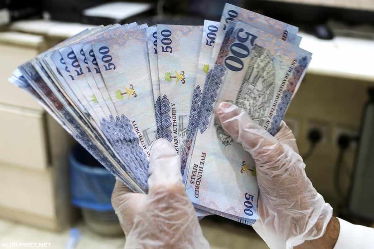 عملة السعودية تسجل مستوى قياسي جديد بالسوق السوداء