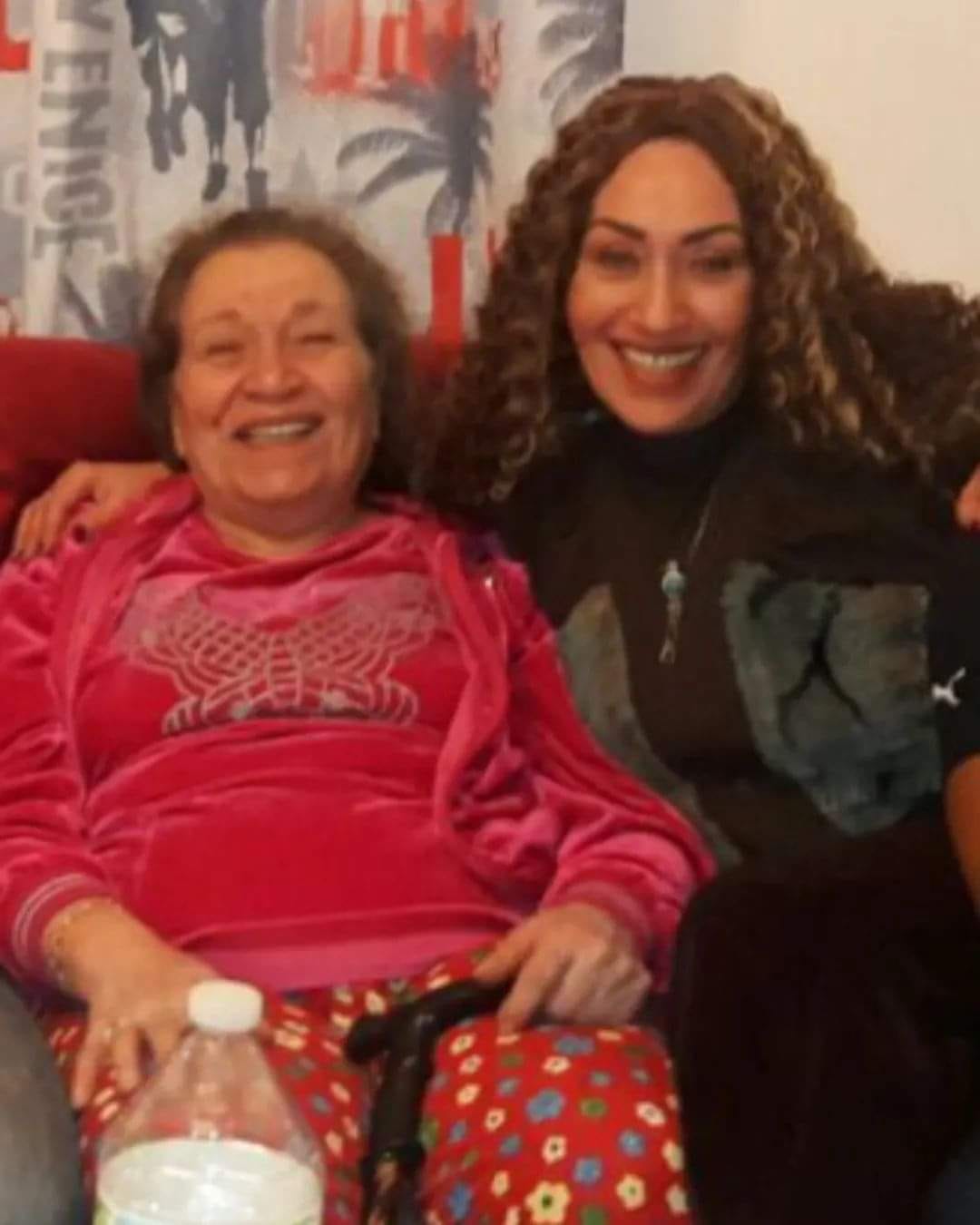 قبل والدة أحمد مكي.. فنانون يفقدون أمهاتهم في 2024