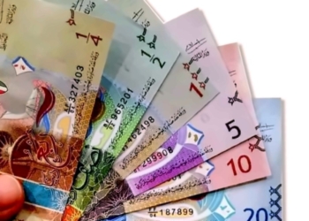 تعرف على سعر الدينار الكويتي اليوم 21 ديسمبر 2024 مقابل الجنيه المصري في البنوك المصرية، مع تحديثات دقيقة لحركة السوق وأسعار العملات