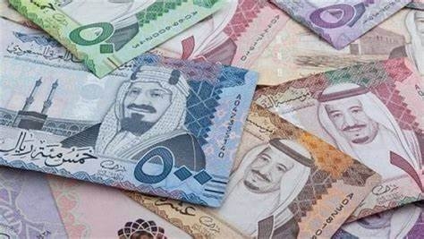 الدينار الكويتي مقابل الجنيه المصري