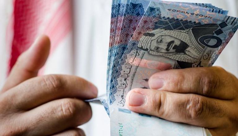 قفزة جنونية مفاجئة في سعر الريال السعودى اليوم بعد ارتفاع الدولار 