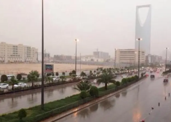 موجة غبار وطقس بارد في السعودية اليوم