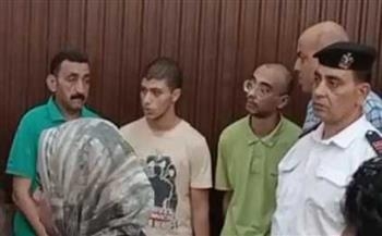 المتهمين