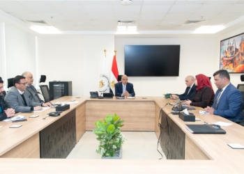وزير الموارد المائية والري