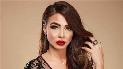 دوللي شاهين