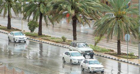أمطار غزيرة وضباب كثيف يسيطران على أجواء السعودية اليوم