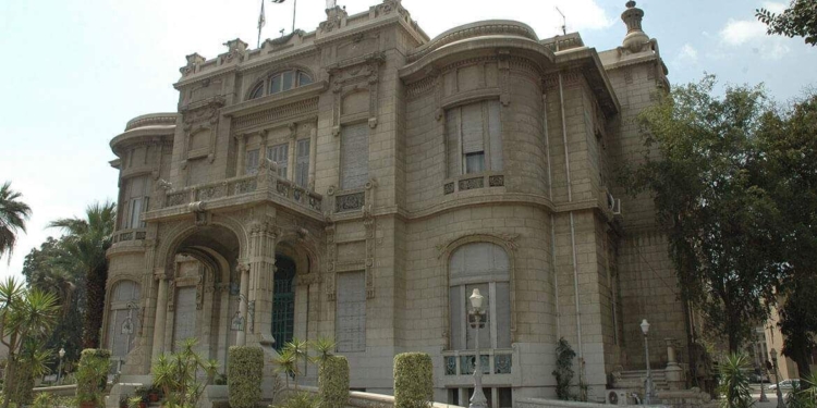 جامعة عين شمس