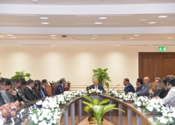 رئيس مجلس النواب يستقبل وفد اجنبي