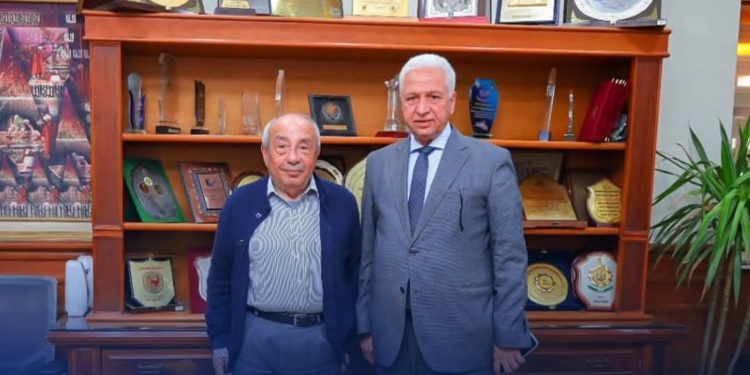 نقيب المهندسين و رئيس اتحاد مقاولي غزة