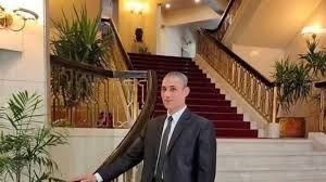 موظف دار الأوبرا