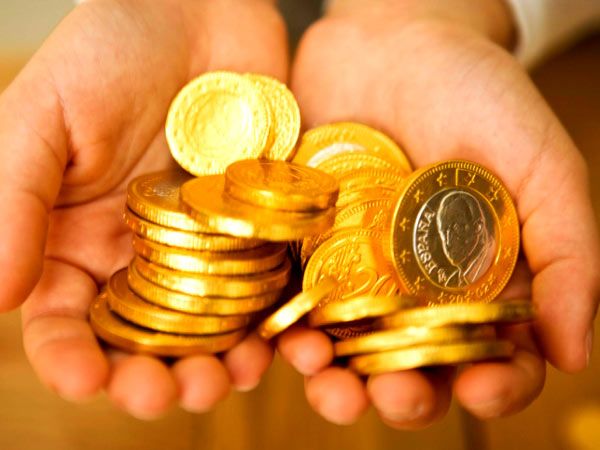 ما هو الفرق بين الجنيه الذهب العادي والمغلف؟