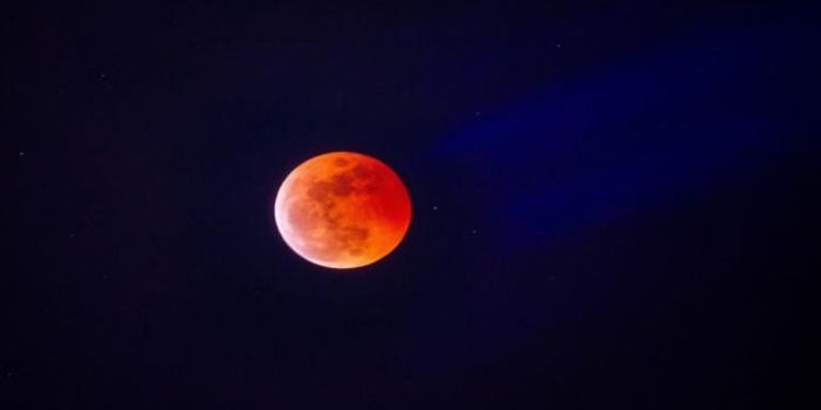 خسوف القمر اليوم