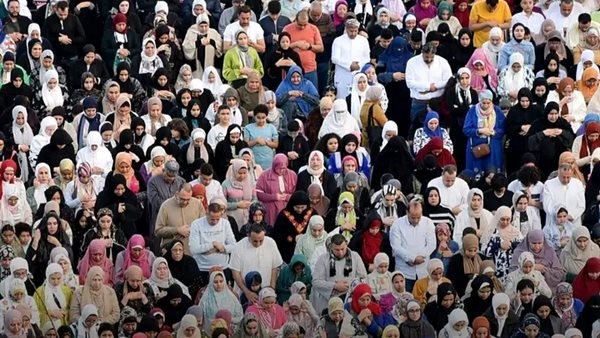 مواعيد صلاة عيد الفطر 2025 بجميع المحافظات غدا