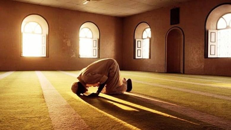 الفرق بين صلاة التهجد وقيام الليل