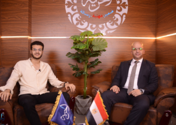 معتز الشناوي خلال حواره مع الحرية