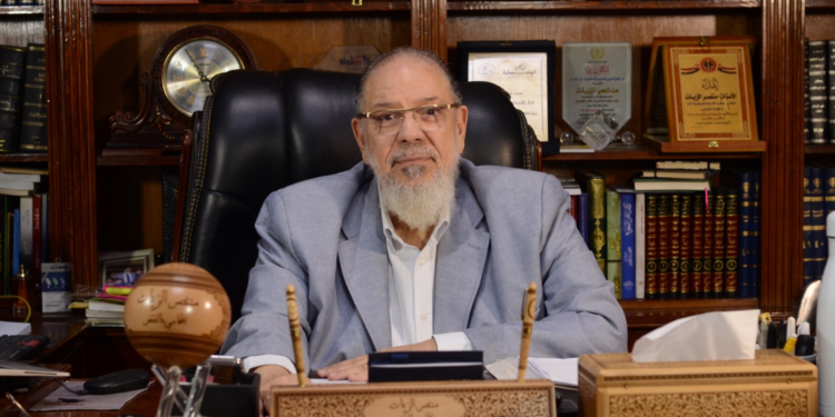 المحامي الكبير منتصر الزيات خلال حواره مع «الحرية»