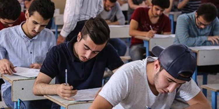 امتحان اللغة الانجليزية للثانوية العامة