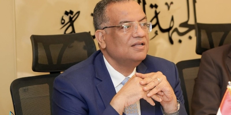 الكاتب الصحفي محمود مسلم