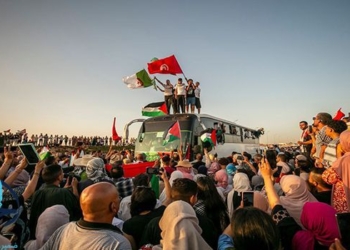 ليبيا تمنع قافلة الصمود من عبور مدخل مدينة سرت - تصوير آخرين