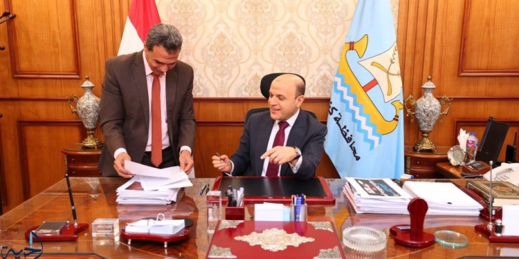 محافظ كفر الشيخ يعتمد تنسيق القبول بالثانوية العامة