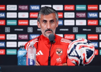 المدير الفني للنادي الأهلي الإسباني خوسيه ريبيرو