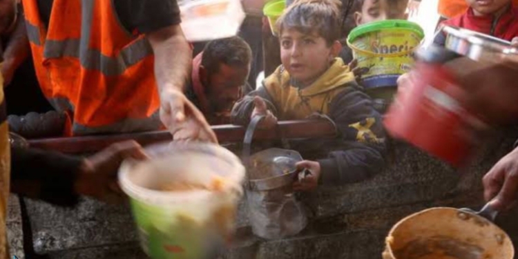 معاناة أطفال غزة