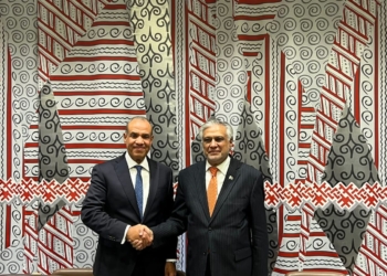 وزير الخارجية ونظيره الباكستاني