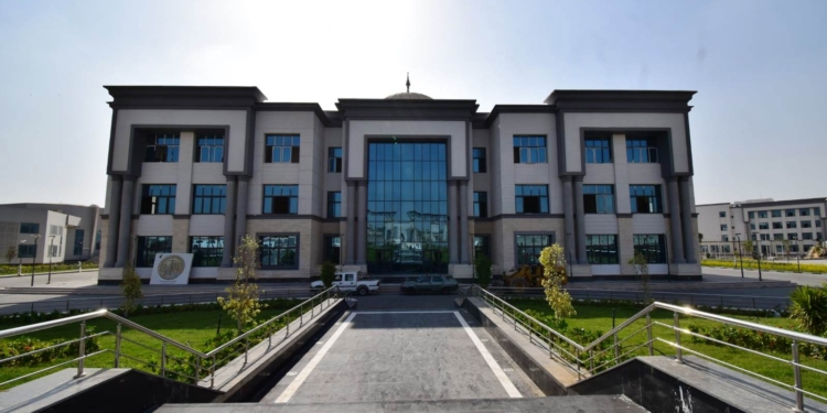 التقديم في جامعة بنها الأهلية 2025