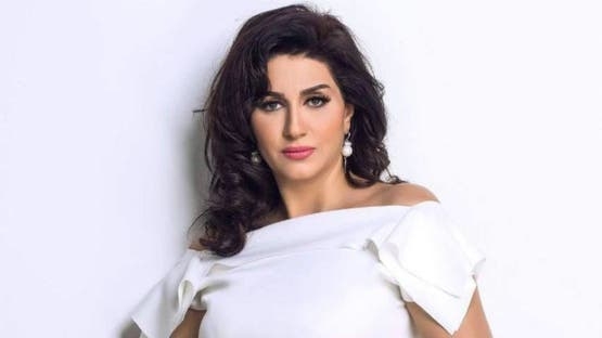 وفاء عامر