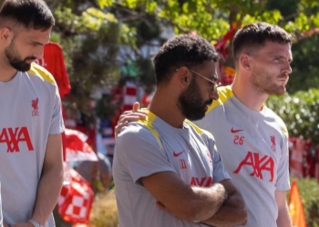 محمد صلاح وروبرتسون