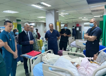 جولة رئيس جامعة المنيا على المستشفيات